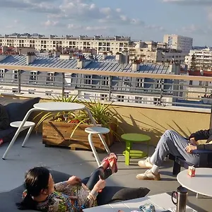 The People - Bercy Hostel Parijs